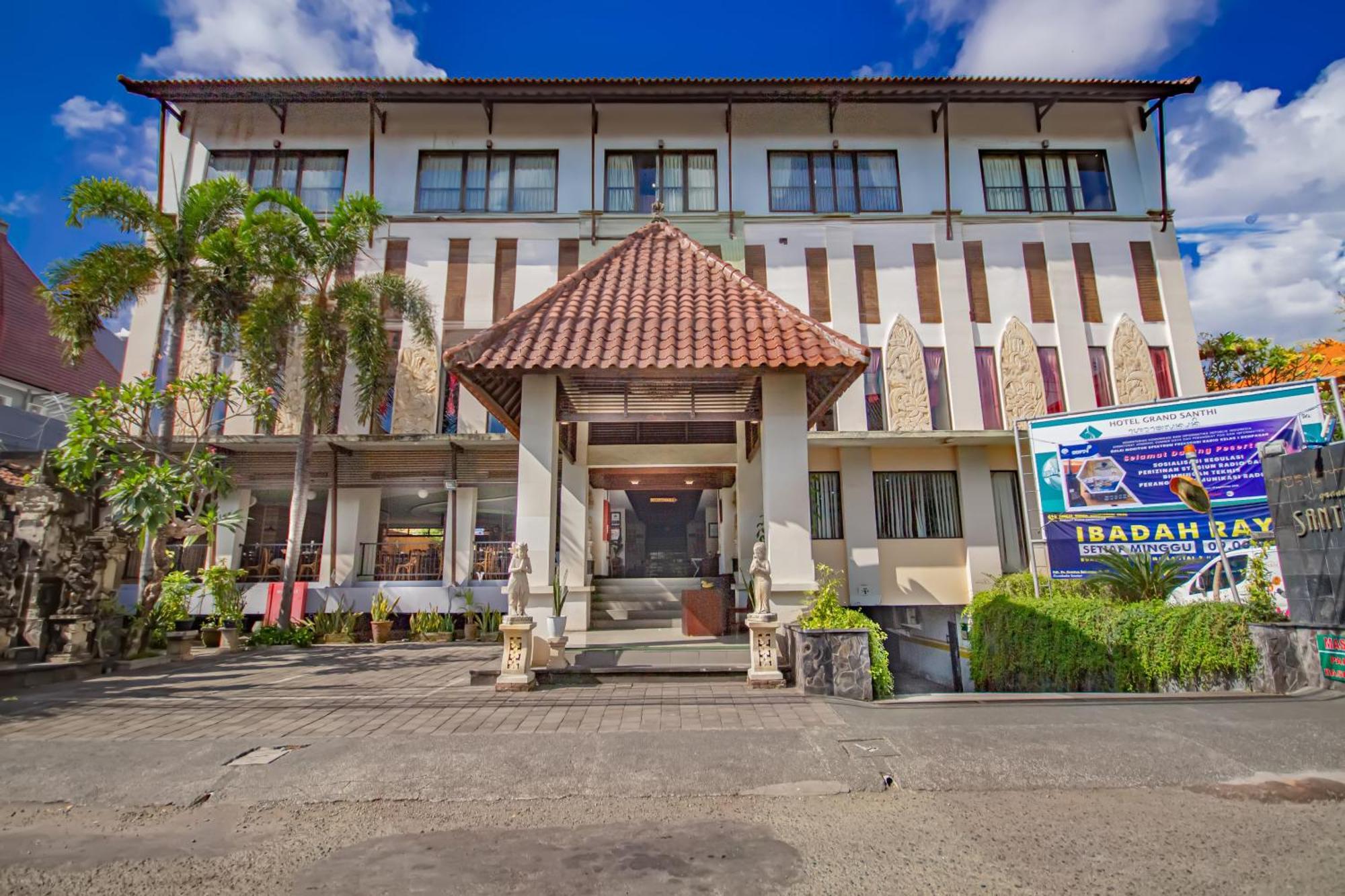 Grand Santhi Hotel Denpasar Extérieur photo